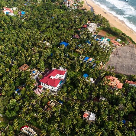 Hotel Sajjoys Varkala Esterno foto
