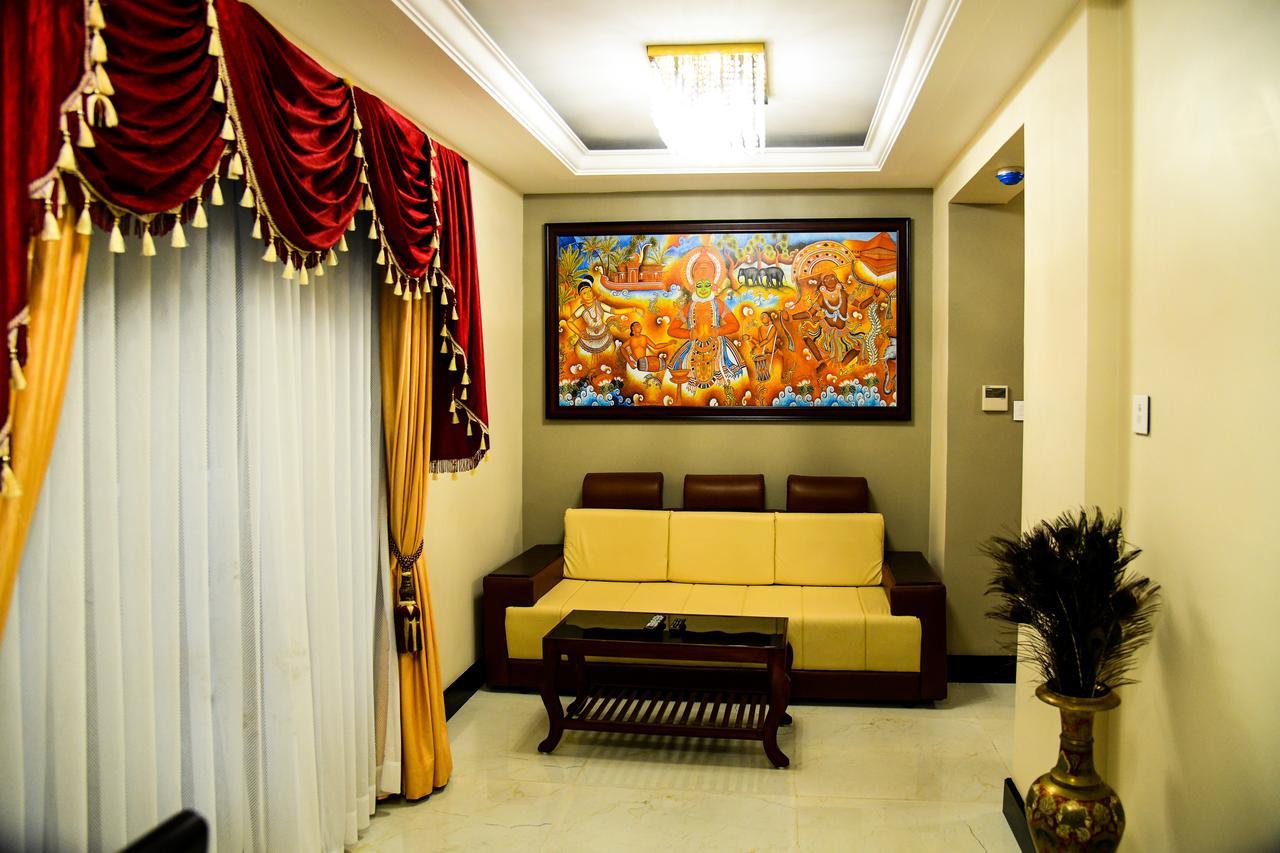 Hotel Sajjoys Varkala Esterno foto