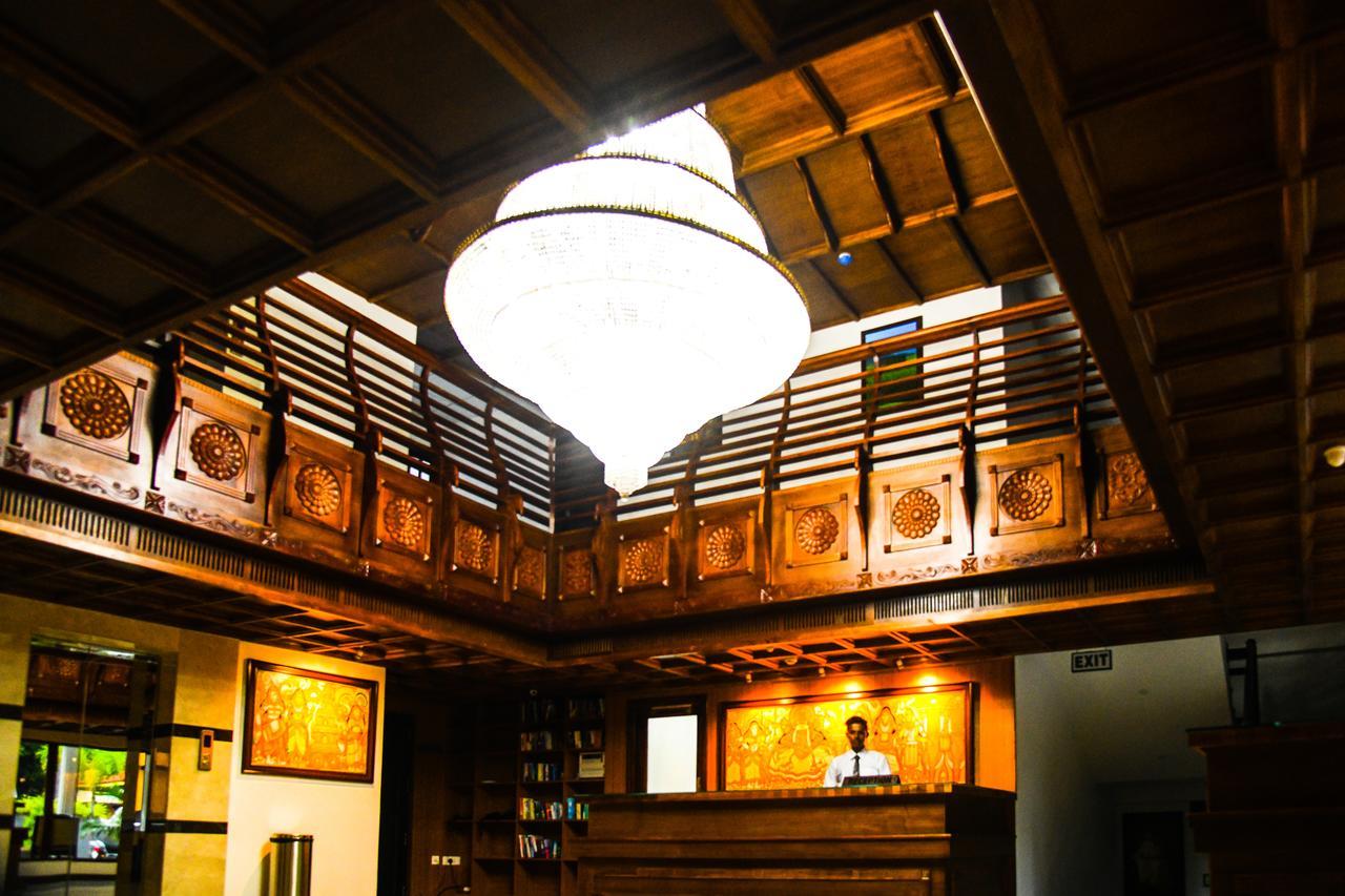 Hotel Sajjoys Varkala Esterno foto