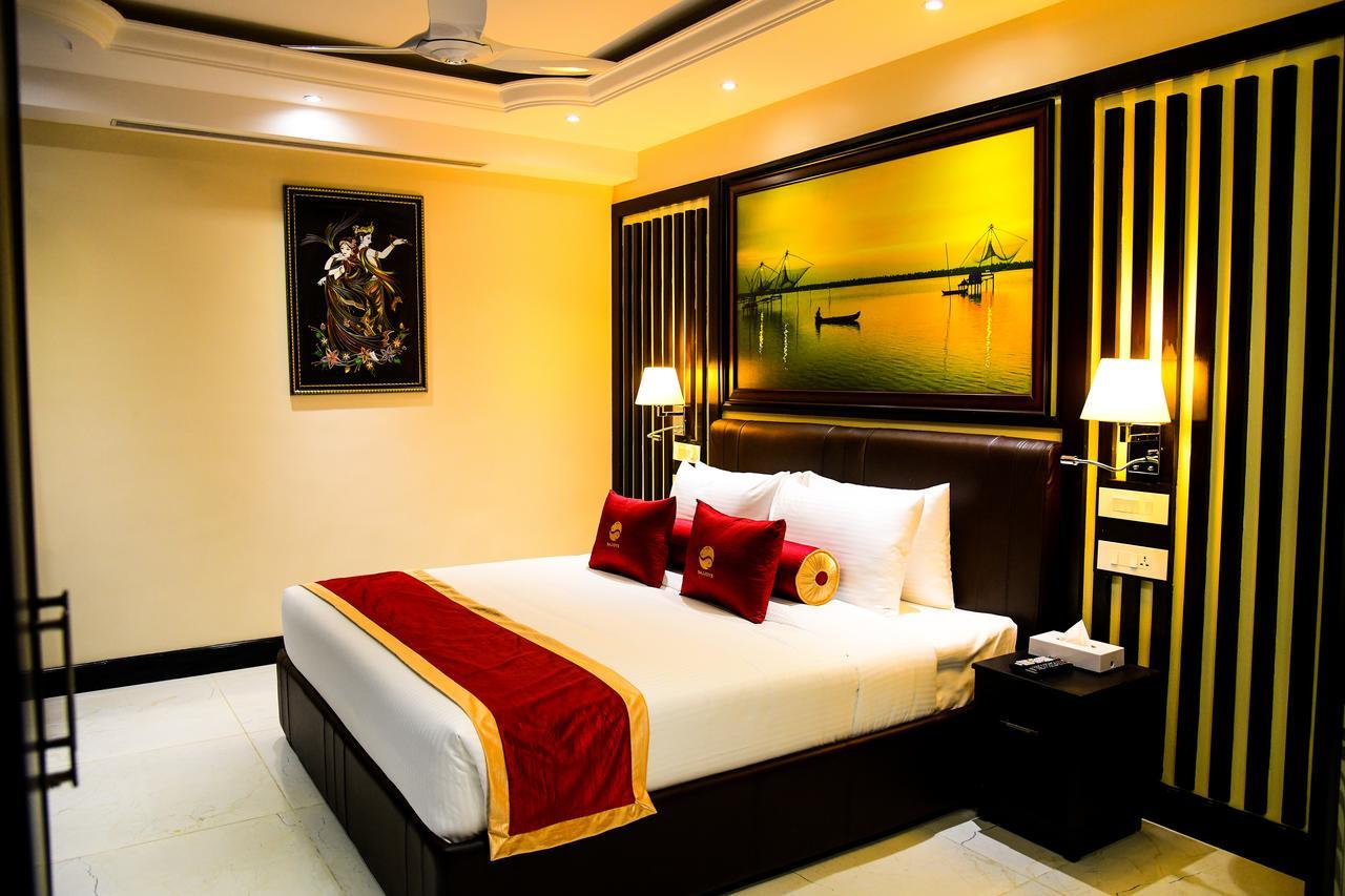 Hotel Sajjoys Varkala Esterno foto