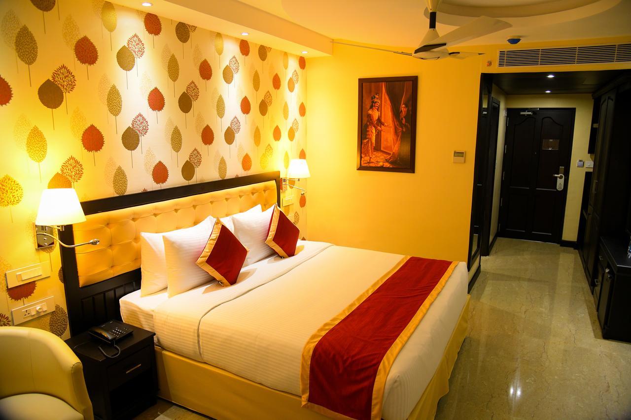 Hotel Sajjoys Varkala Esterno foto