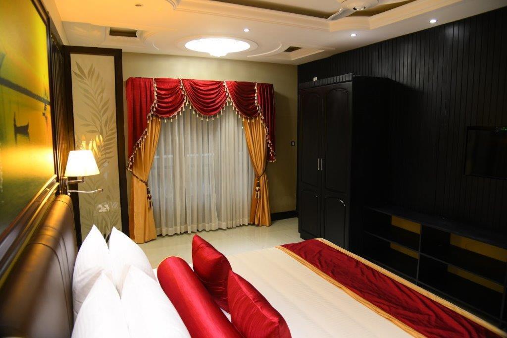 Hotel Sajjoys Varkala Esterno foto